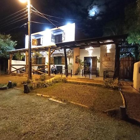 Cerca Del Rio Bed and Breakfast Carmen del Paraná Exteriör bild