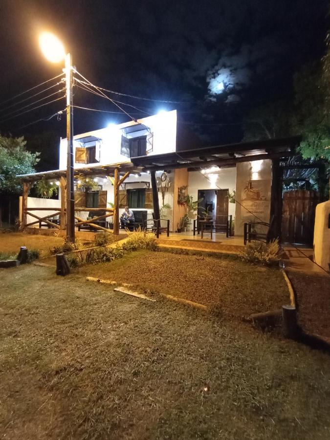 Cerca Del Rio Bed and Breakfast Carmen del Paraná Exteriör bild